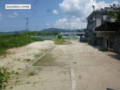 (値下げ) 愛媛県松山市 牛渕団地前駅3分 土地 246万円の国税庁公売物件 #2