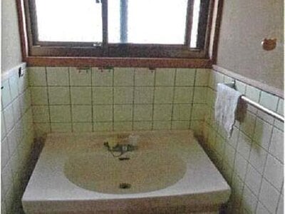 (値下げ) 愛媛県西予市 伊予石城駅 戸建て 271万円の競売物件 #24