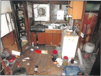 神奈川県横浜市磯子区 磯子駅18分 戸建て 1,040万円の競売物件 #3