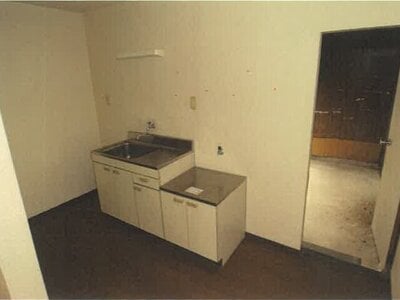 富山県射水市 第一イン新湊クロスベイ前駅3分 戸建て 120万円の競売物件 #3