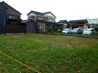 富山県高岡市 第一イン新湊クロスベイ前駅8分 土地 378万円の国有財産物件 #1