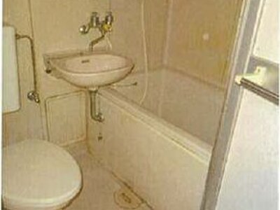 愛媛県松山市 本町六丁目駅7分 戸建て 1,395万円の競売物件 #48