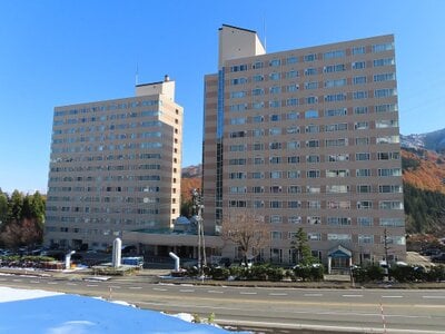 新潟県南魚沼市 ガーラ湯沢駅25分 マンション「ピステ石打」17万円の官公庁公売物件 #1