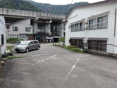 新潟県南魚沼郡湯沢町 越後湯沢駅4分 戸建て 302万円の官公庁公売物件情報 #7