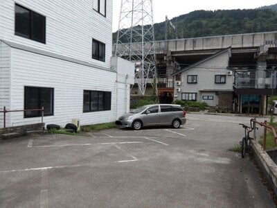 新潟県南魚沼郡湯沢町 越後湯沢駅4分 戸建て 302万円の官公庁公売物件情報 #8