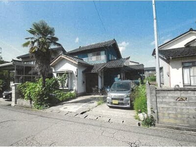 (値下げ) 富山県高岡市 能町駅2分 戸建て 111万円の競売物件情報 #1