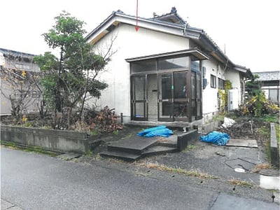富山県下新川郡朝日町 泊駅11分 戸建て 113万円の競売物件情報 #1