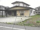 秋田県湯沢市の競売物件 448万円 戸建て 153m²