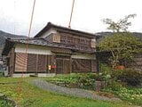 愛媛県西予市の競売物件 551万円 戸建て 125m²