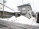 青森県黒石市の競売物件 85万円 戸建て 143m²