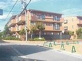 静岡県沼津市の競売物件 318万円 マンション 83m²