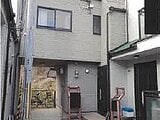 兵庫県宝塚市の競売物件 424万円 戸建て 99m²
