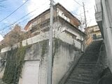 神奈川県横浜市鶴見区の競売物件 2,296万円 戸建て 128m²