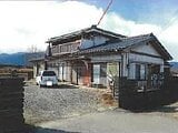 山梨県甲斐市の競売物件 404万円 戸建て 137m²
