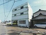 新潟県三条市の競売物件 816万円 戸建て 211m²