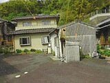 愛媛県西予市の競売物件 280万円 戸建て 181m²