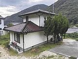 広島県呉市の競売物件 467万円 戸建て 107m²