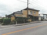 新潟県新潟市南区の競売物件 423万円 戸建て 235m²