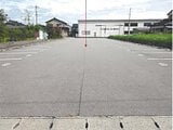 富山県高岡市の競売物件 573万円 土地 938m&sup2;