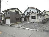 富山県氷見市の競売物件 436万円 戸建て 224m&sup2;