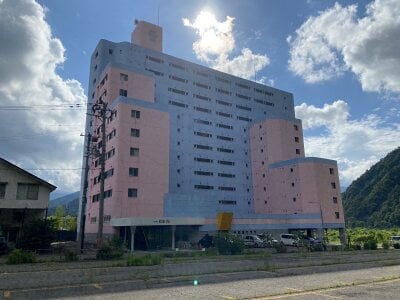 新潟県南魚沼郡湯沢町 岩原スキー場前駅14分 マンション「湯沢小銭セシーズ」20万円の官公庁公売物件 #1