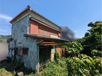 静岡県賀茂郡東伊豆町 伊豆稲取駅4分 一戸建て 83万円の官公庁公売物件 #1