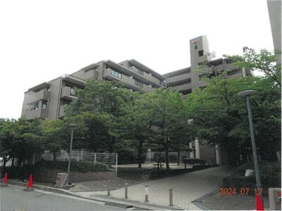 大阪府枚方市 長尾駅20分 マンション「ダイアパレス枚方山田池公園」1,016万円の競売物件 #1