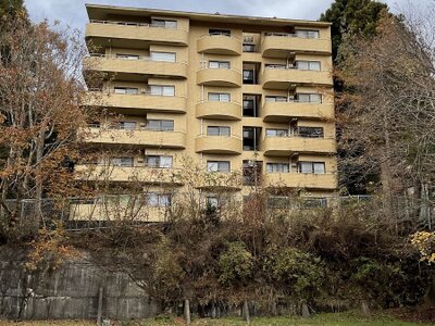 山梨県南都留郡山中湖村 マンション「ダイアパレス山中湖」71万円の官公庁公売物件 #1