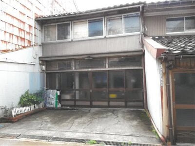 (値下げ) 富山県射水市 中新湊駅3分 一戸建て 59万円の競売物件 #1