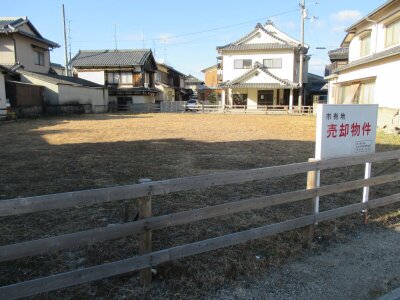 (値下げ) 愛媛県松山市 浅海駅3分 土地 722万円の官公庁公売物件 #1