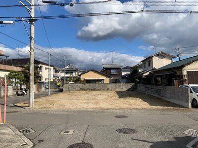 愛媛県松山市 いよ立花駅3分 土地 1,956万円の官公庁公売物件 #1