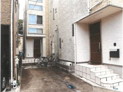 神奈川県横浜市神奈川区 子安駅10分 戸建て 1,838万円の競売物件 #1