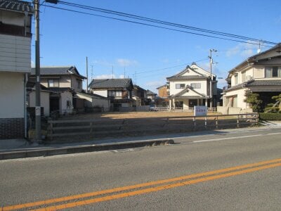 (値下げ) 愛媛県松山市 浅海駅3分 土地 658万円の官公庁公売物件 #4