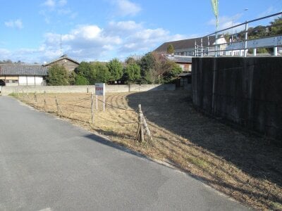 愛媛県松山市 浅海駅2分 土地 257万円の官公庁公売物件 #3