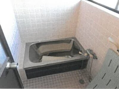 (値下げ) 香川県東かがわ市 讃岐白鳥駅3分 戸建て 189万円の競売物件情報 #42