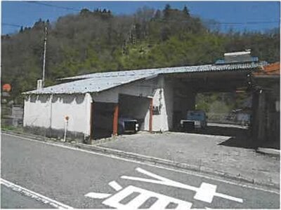 (値下げ) 鳥取県日野郡日野町 黒坂駅8分 戸建て 276万円の競売物件情報 #2