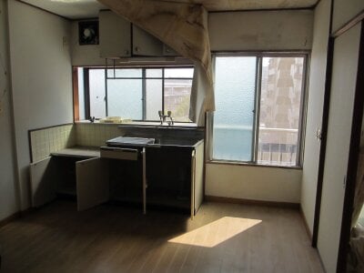 (値下げ) 福岡県北九州市八幡西区 熊西駅1分 マンション「リビオン熊西」53万円の官公庁公売物件情報 #2