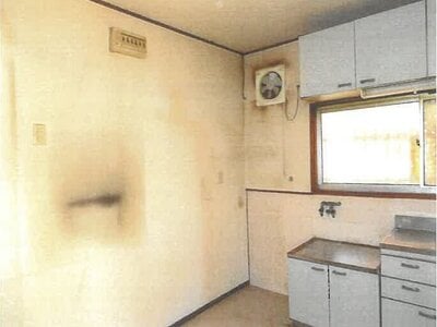 (値下げ) 大阪府堺市西区 浜寺公園駅11分 戸建て 313万円の競売物件情報 #6