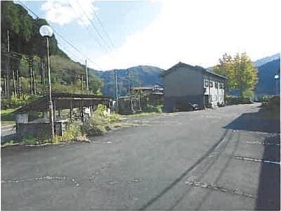 (値下げ) 鳥取県八頭郡八頭町 丹比駅7分 戸建て 266万円の競売物件情報 #2